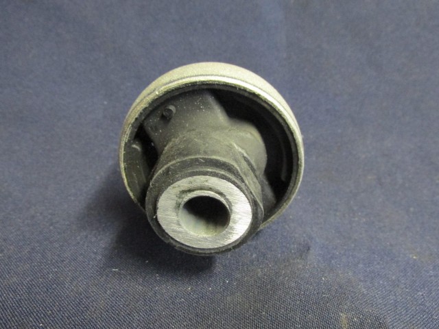 Fiat Stilo utángyártott új, első lengőkar szilent