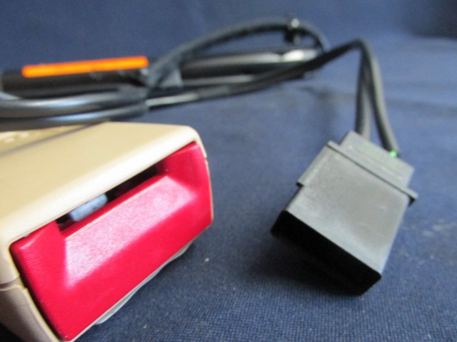 Alfa Romeo 159 gyári új,bal oldali övfeszítő 184838850