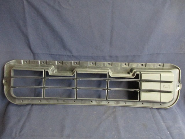 Fiat Panda II. utángyártott új, első lökhárító közép díszrács 735364615