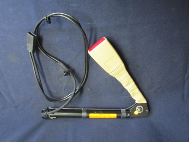 Alfa Romeo 159 gyári új,bal oldali övfeszítő 184838850