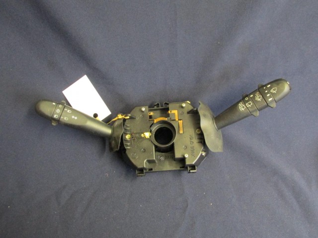 Alfa Romeo 147  kormánykapcsoló 735365520