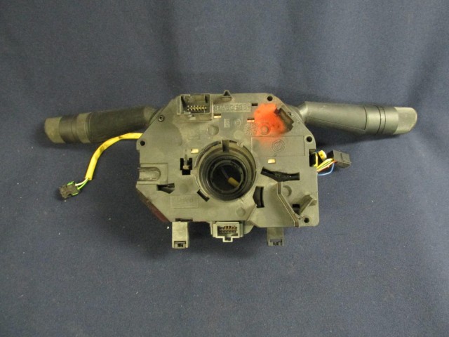 Fiat Grande Punto multikormányos kormánykapcsoló 735471936