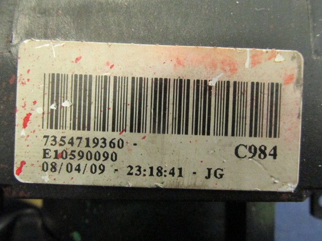 Fiat Grande Punto multikormányos kormánykapcsoló 735471936