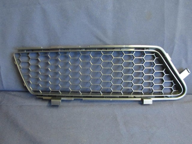 Alfa Romeo 159 utángyártott új jobb első díszrács 156089638