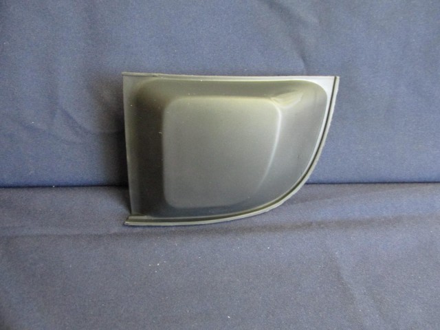 Fiat 500 2007-2015 utángyártott új, bal oldali ködlámpahely takaró 735455037