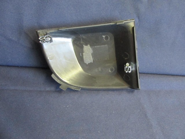 Fiat 500 2007-2015 utángyártott új, bal oldali ködlámpahely takaró 735455037