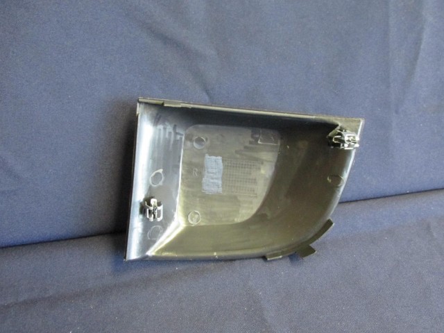 Fiat 500 2007-2015 utángyártott új, jobb oldali ködlámpahely takaró 735455039