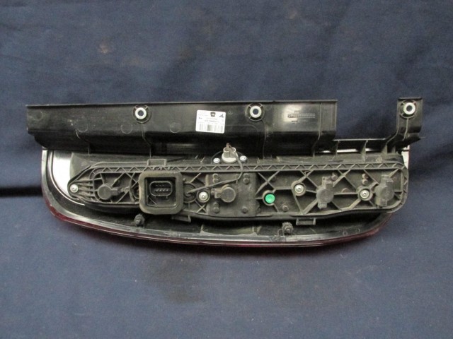 Fiat Doblo III. 2009-2015, Opel Combo D jobb hátsó lámpa, kettényíló hátsó ajtós kivitelhez  51810673