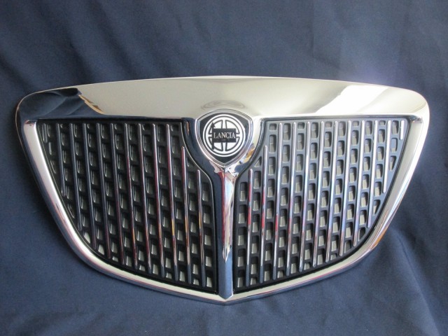 Lancia Ypsilon  2003-2011 gyári új, első díszrács 735434126