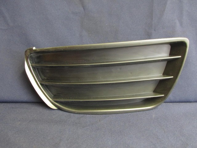 Fiat Punto III. utángyártott új, jobb oldali ,lökhárító rács