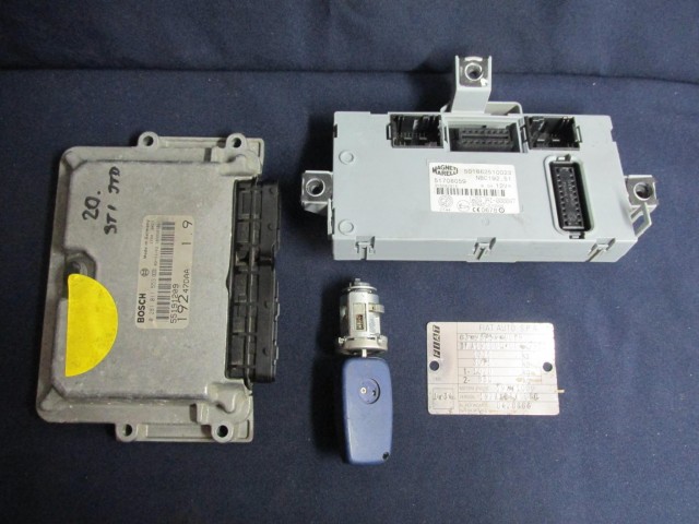 71905 Fiat Stilo 1,9 JTD motorvezérlő szett 0281011553 , 55191209