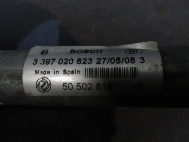 Alfa Romeo Gt első ablaktörlő motor mechanikával