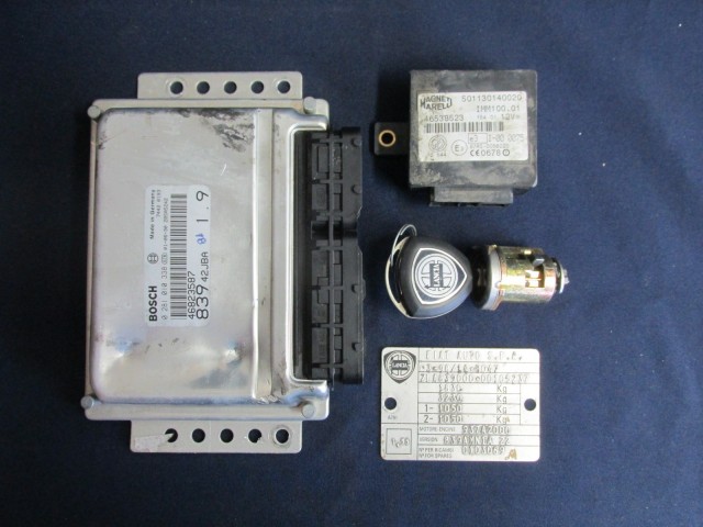 71933 Lancia Lybra 1,9 Jtd motorvezérlő szett  0281010338