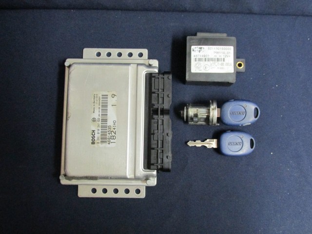 69348 Fiat Bravo 1,9  Jtd motorvezérlő szett 0281010341