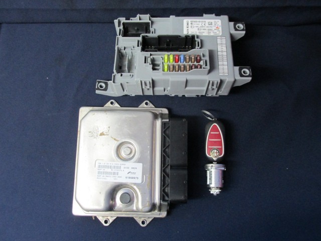 71945 Alfa Romeo Mito 1,4 benzin motorvezérlő szett 51868975