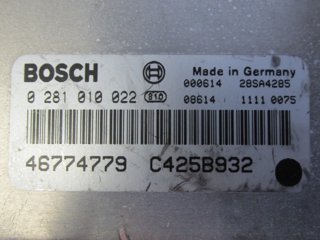 72003 Alfa Romeo 156 2,4 Jtd motorvezérlő szett 0281010022