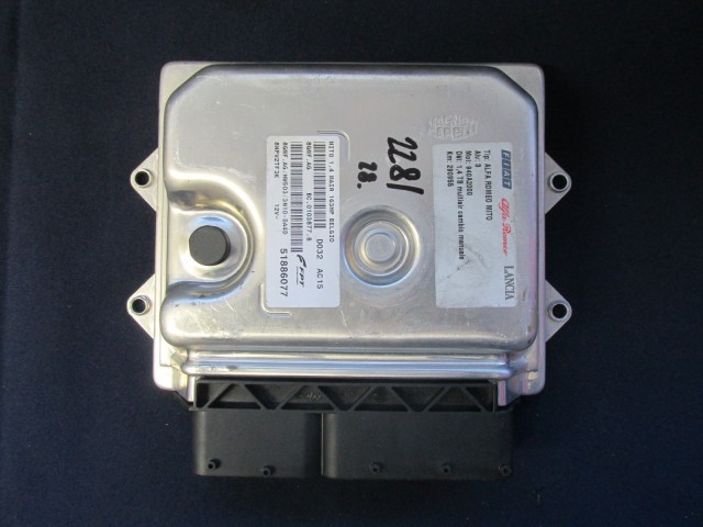 71966 Alfa Romeo Mito 1,4 benzin motorvezérlő 51886077