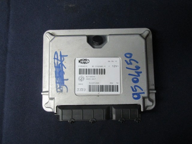 71964 Alfa Romeo Giulietta 1,4 benzin motorvezérlő 51854510