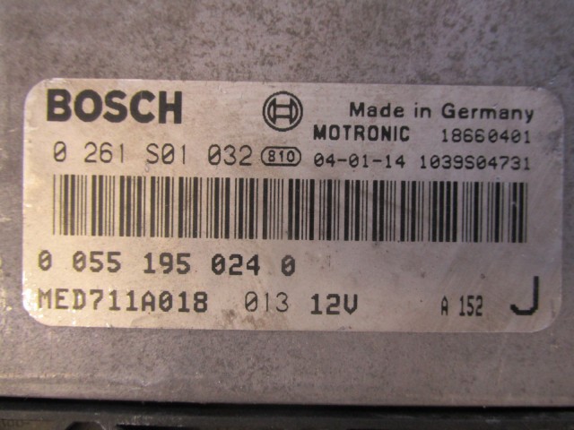 Alfa Romeo Gt 2,0 benzin motorvezérlő 0261S01032