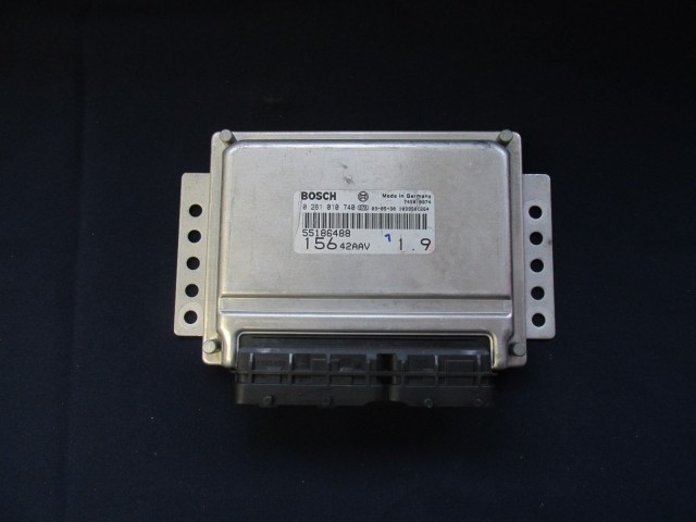 Alfa Romeo 156 1,9  8v Diesel motorvezérlő 55186488, 0281010740