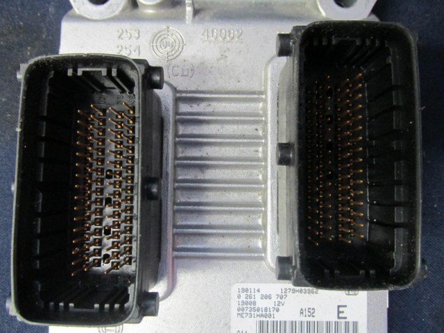 Alfa Romeo 147 2,0 16v Ts benzin motorvezérlő 73501817, 0261206707