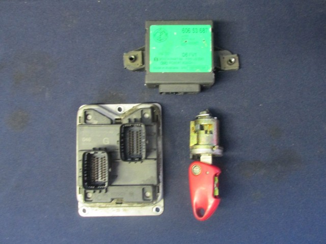 72129 Alfa Romeo 156 2,0 16v benzin Euro 2 motorvezérlő szett 0261204948 , 46768470