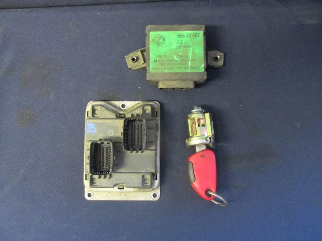 72125 Alfa Romeo 156 2,0 16v benzin Euro 2 motorvezérlő szett 0261204948 , 46768470