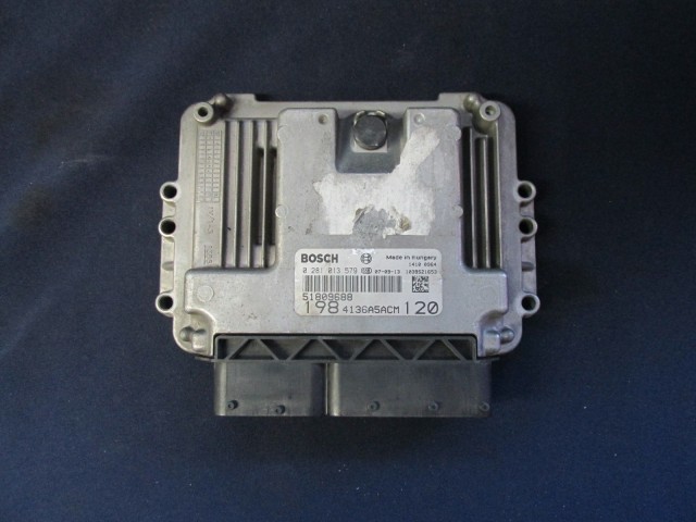 Fiat Bravo 2007-2014 1,9 8v  Diesel 120Le motorvezérlő 51809688, 0281013579