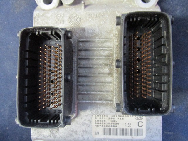 Alfa Romeo 147 1,6 benzin motorvezérlő 0261206715