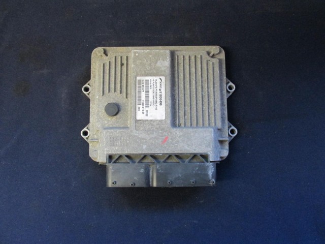 72263 Fiat Grande Punto 1,3 Jtd motorvezérlő 51806498