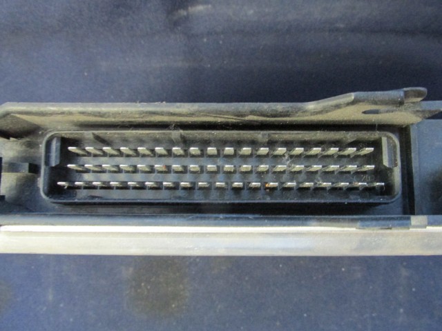 72175 Alfa Romeo Gtv 2,0 benzin motorvezérlő 0261204484