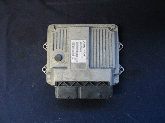 Fiat 500 1,3 Jtd motorvezérlő 51818295