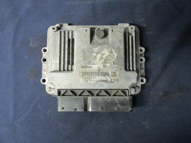 Alfa Romeo 159 2,4 20v Diesel motorvezérlő 51800443, 0281013417