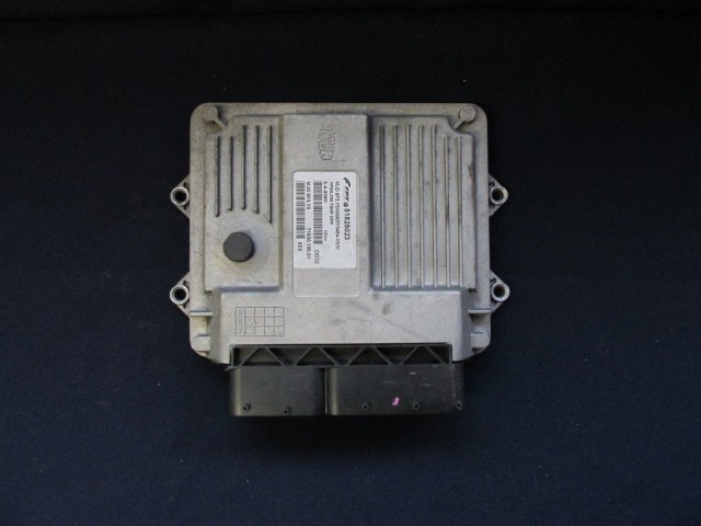Lancia Ypsilon 2003-2011 1,3 16v Diesel motorvezérlő 51825023