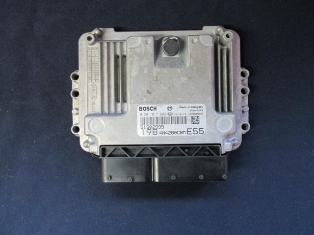 Fiat Bravo 2010-2014 1,6 16v Mjet  motorvezérlő 51902999, 0281017808