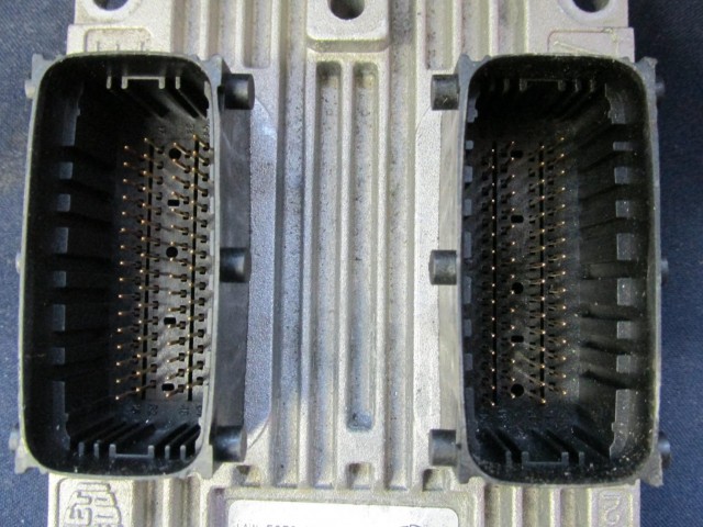 Fiat 500 1,2 benzin motorvezérlő 51966061