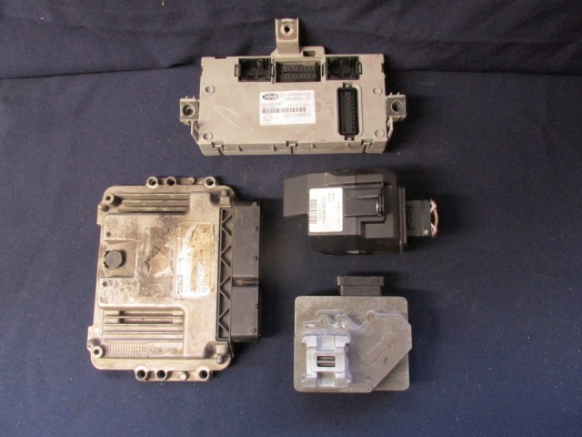 72476  Alfa Romeo 159 2,4 Jtd motorvezérlő szett 0281013417 , 55207038