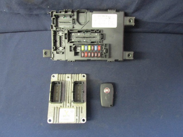 72480 Fiat Grande Punto 1,2 8v benzin motorvezérlő szett 51798649