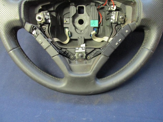 135769 Fiat Croma fekete színű, bőr, multikormányos kormánykerék