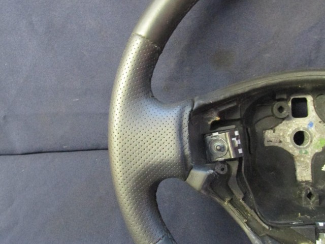 135767 Fiat Croma fekete színű, bőr, multikormányos kormánykerék