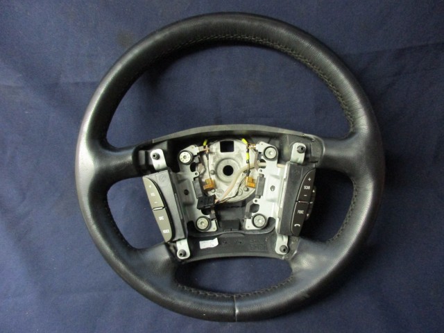 135816 Lancia Thesis fekete színű, bőr,multikormányos kormánykerék