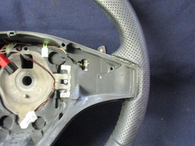 135776 Alfa Romeo Mito fekete színű, bőr kormánykerék