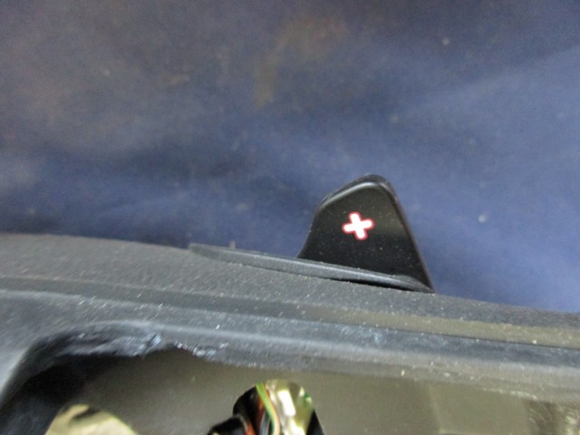 135776 Alfa Romeo Mito fekete színű, bőr kormánykerék