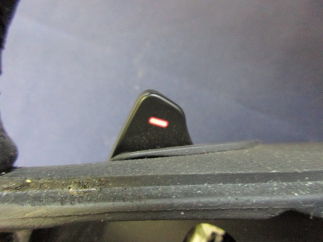 135776 Alfa Romeo Mito fekete színű, bőr kormánykerék