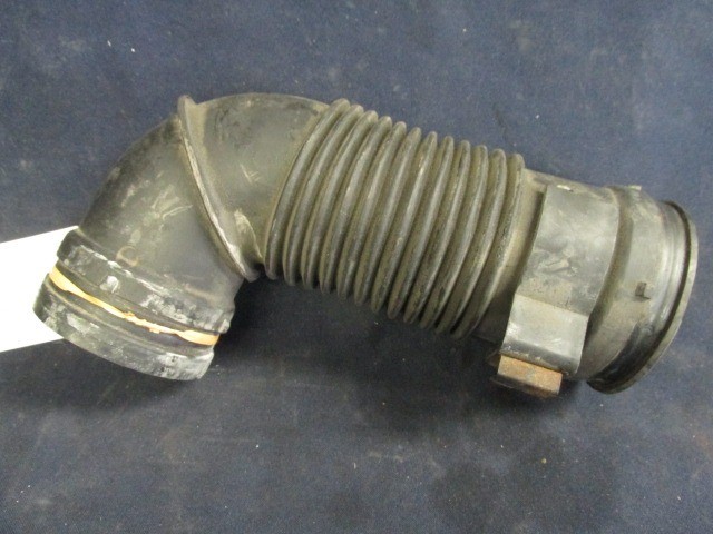 Fiat Punto II. 1,9 8v Diesel levegőcső-légszűrőházból a légtömegmérőbe 46529089