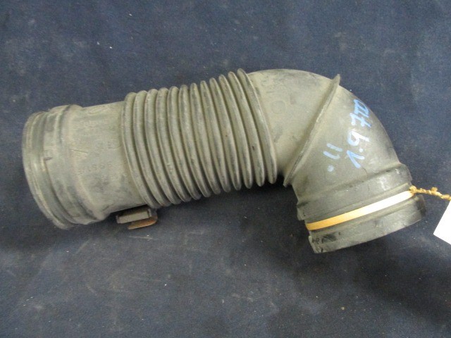 Fiat Punto II. 1,9 8v Diesel levegőcső-légszűrőházból a légtömegmérőbe 46529089