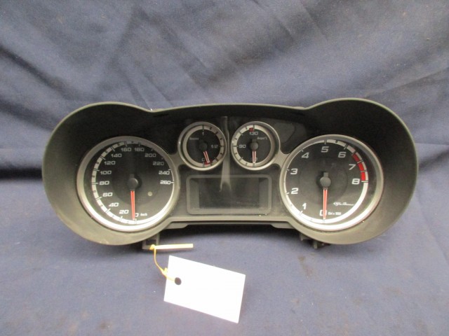 Alfa Romeo MiTo óracsoport 50517152