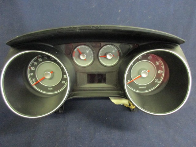 Fiat Punto Evo 51840519 számú óracsoport