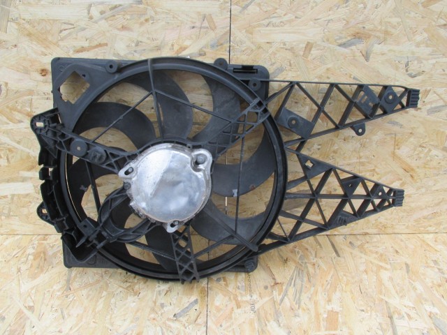 Alfa Romeo Giulietta 2,0 Jtd hűtőventilátor keret motorral 50514464
