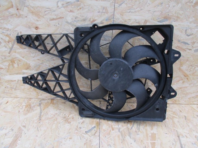 Alfa Romeo Giulietta 2,0 Jtd hűtőventilátor keret motorral 50514464